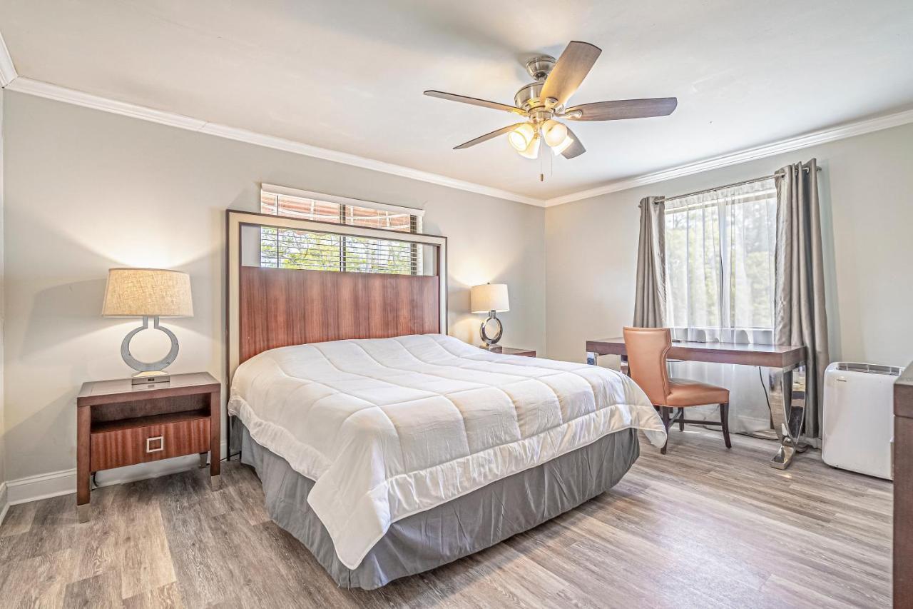 Serendipity Bed & Breakfast Myrtle Beach Bagian luar foto